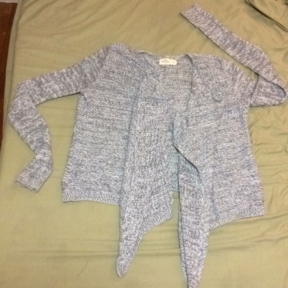 Hollister sweater open in the front